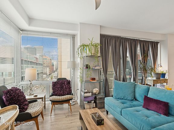 4th image of 1 E 8th St APT 708