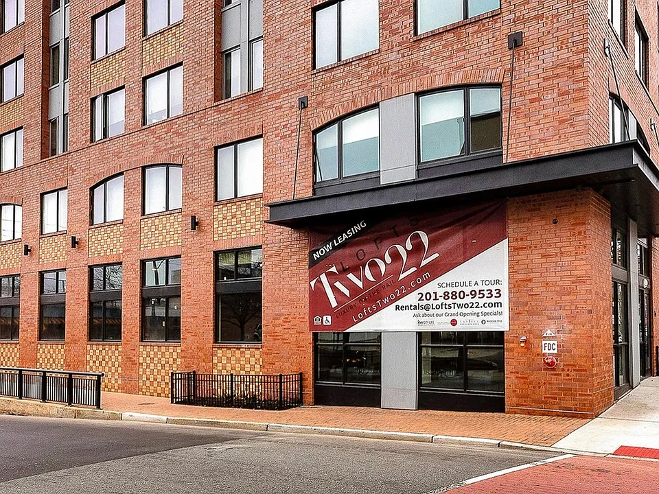 Building Entrance (Avenue E/21st Street)
