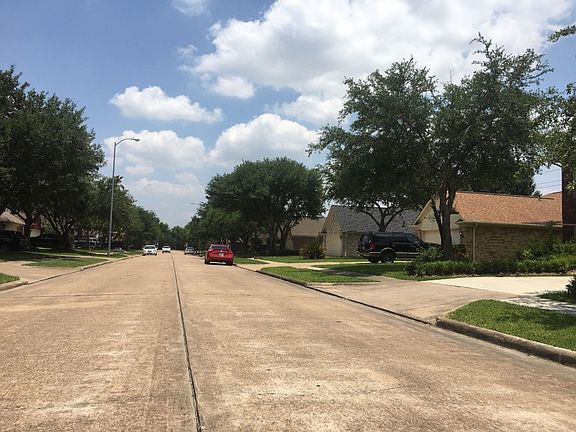 4th image of 17903 Scenic Oaks Dr