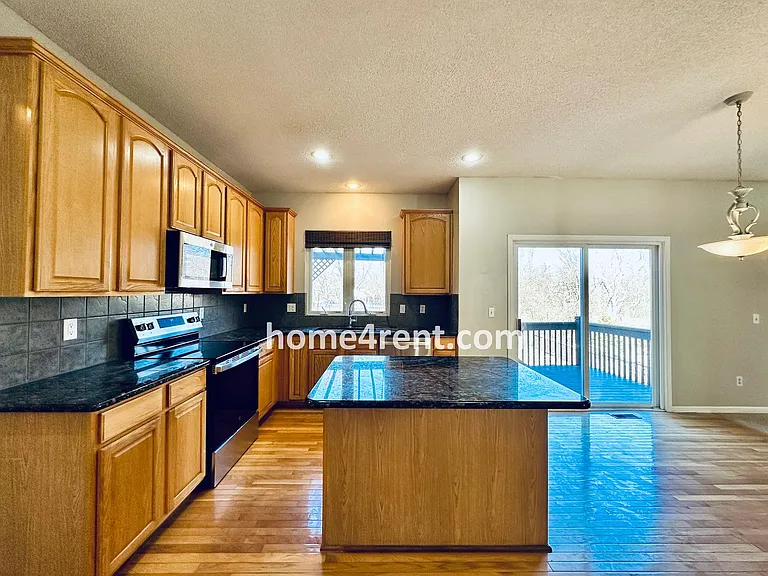 15252 W 158th Ter — Photo 19