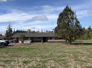 85806 Loop Ln, Eugene, OR 97405