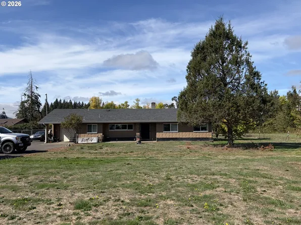 85806 Loop Ln, Eugene, OR 97405