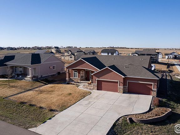 3rd image of 4691 Carmichael Ct