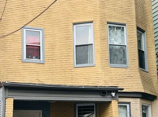 52 3rd St #3, Newark, NJ 07107