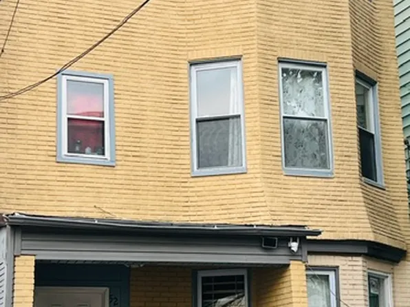 52 3rd St #3, Newark, NJ 07107