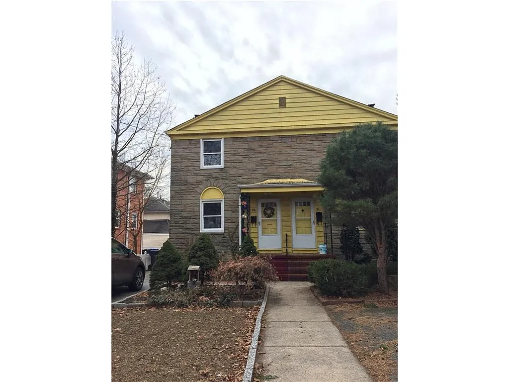 39 Amboy Ave photo 1