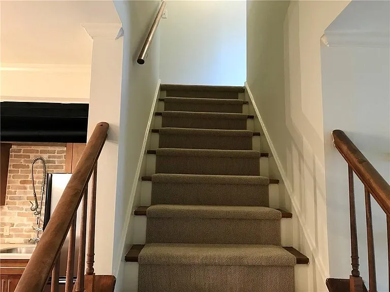 75 Roswell Ct NE — Photo 4