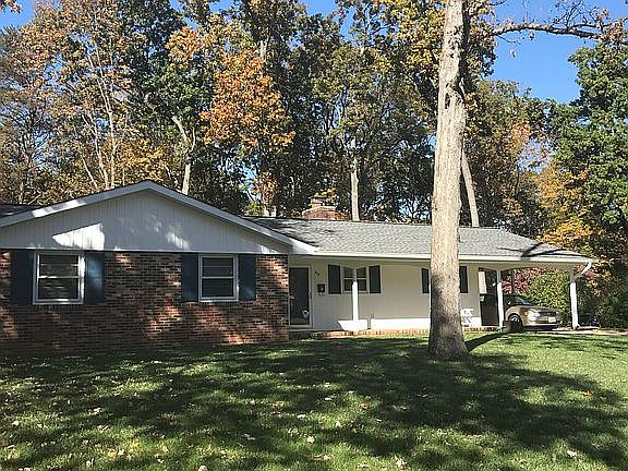 2nd image of 849 Cottonwood Dr