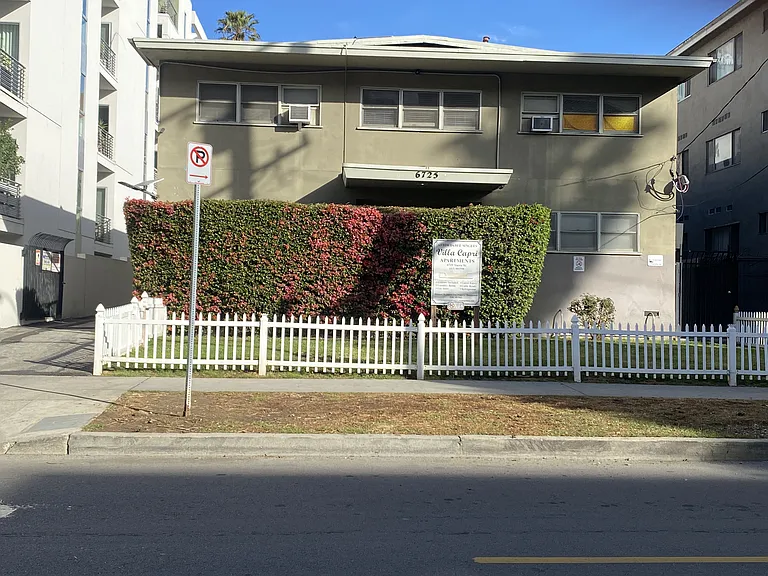 6725 Yucca St #1 — Photo 5