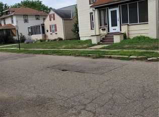 30 Ohio Ave NE, Massillon, OH 44646