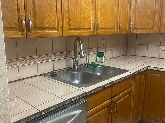2nd image of 1445 W 7th Ave