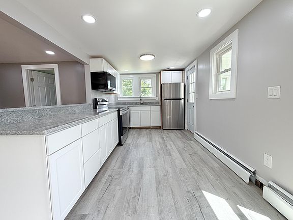 4th image of 7 McKinley Ave
