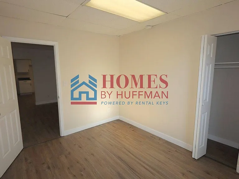 638 Jackson Ave — Photo 13