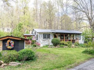 693 Riverbend Rd SW, Plainville, GA 30733