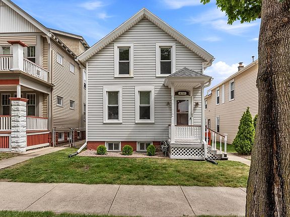 2nd image of 810 E Lincoln AVENUE #810A
