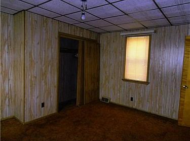 3rd image of 543 E Railroad Ave