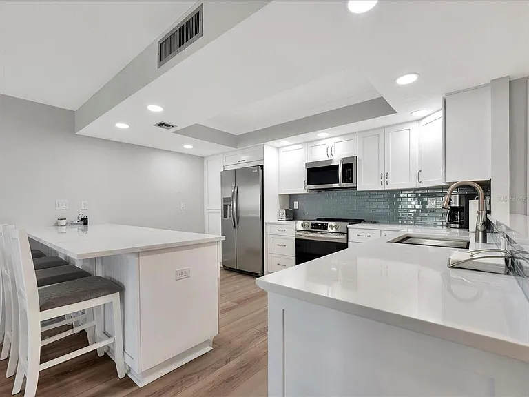 1430 Gulf Blvd #612 — Photo 7