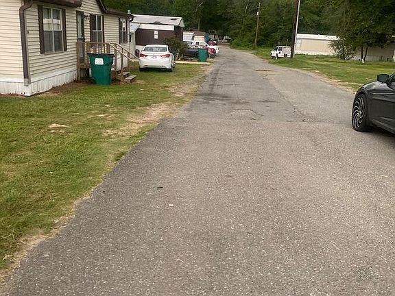 3rd image of 8501 Community Rd