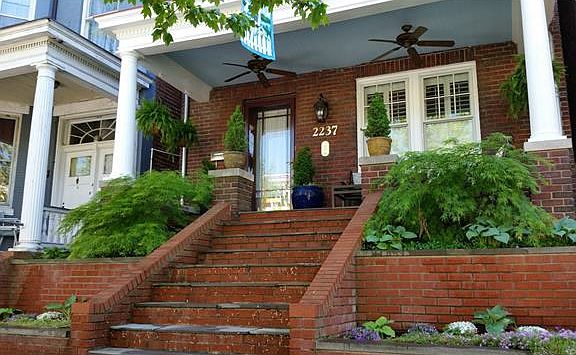 4th image of 2237 W Grace St