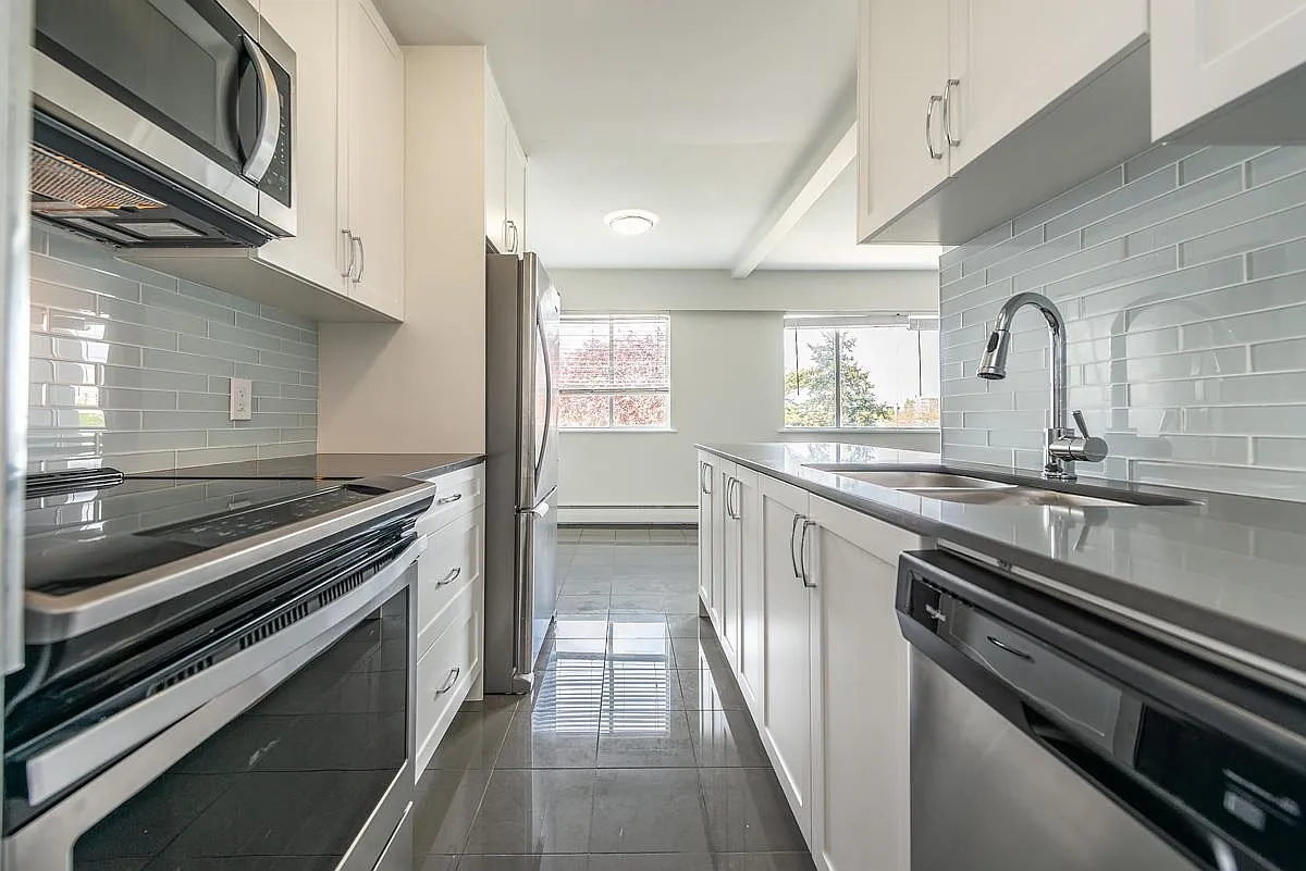 Sanvia Apartments — Photo 4