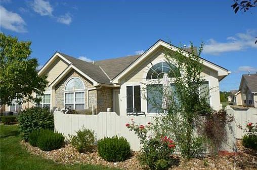 3rd image of 6123 NE Kensington Dr #28C