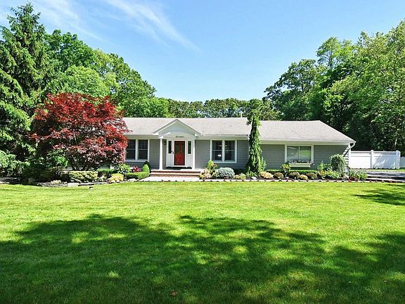 4th image of 17 Villanova Ln