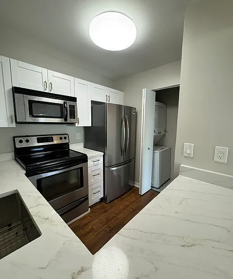 606 S Albany Ave #2 — Photo 1