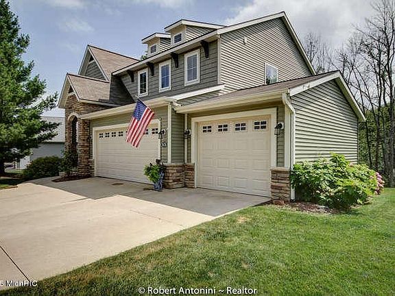 4th image of 3676 Bridgehampton Dr NE
