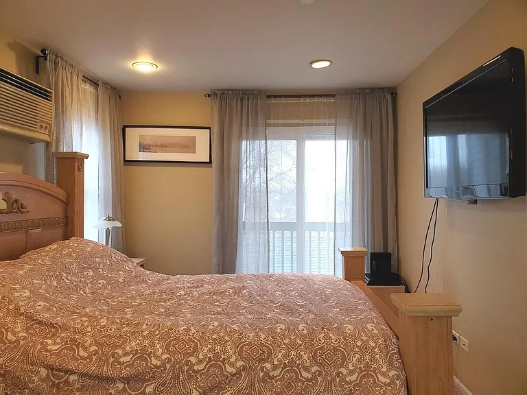 1353 Cunat Ct #2B — Photo 17