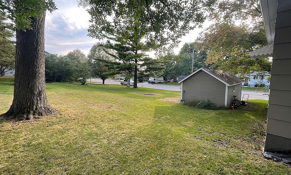 23 W Pike St, Osakis, MN 56360 Zillow