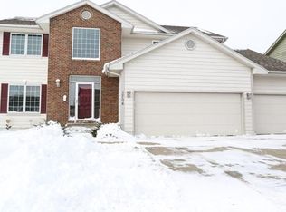 1704 Ashwood Dr, Altoona, IA 50009