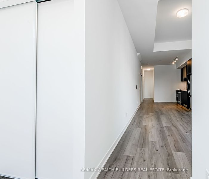 Oakville Townhouse for rent - 2 Bedrooms — photo 7