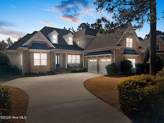4th image of 540 Westchester Place SW