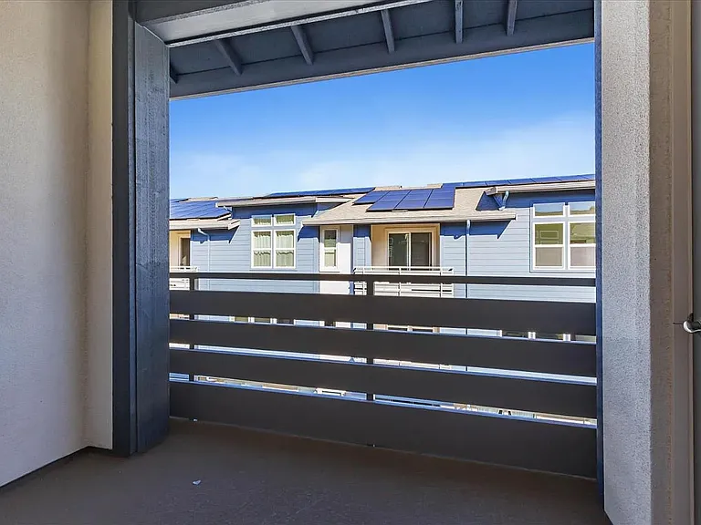 379 Lundy Pl — Photo 25