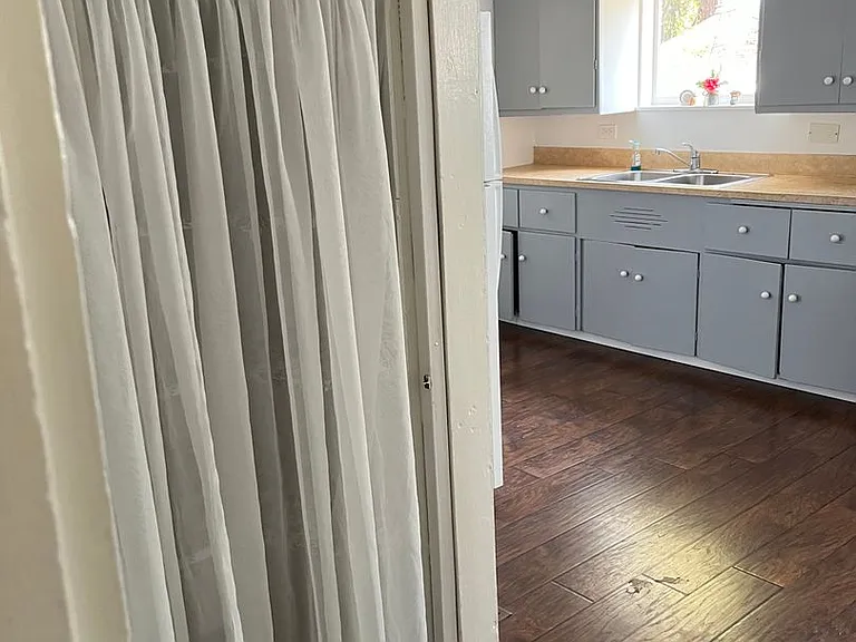 325 NW Pine St — Photo 21
