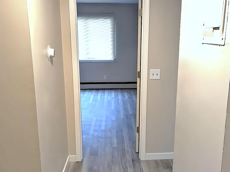 Keller Flats — Photo 50