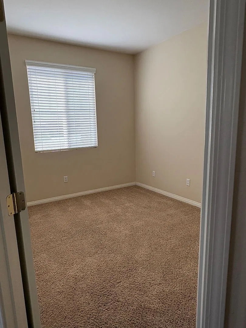 Beautiful Quartz Hill Home Offering 3662 sq. ft. RV Access on a Cul-de-Sac — Photo 4
