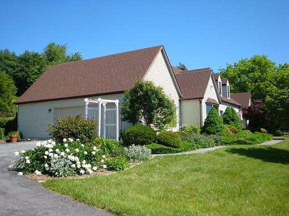 Side View - Garage