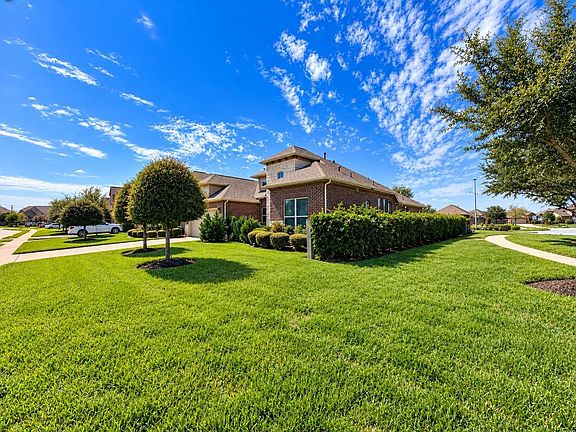 4th image of 8006 Duncan Ranch Ln