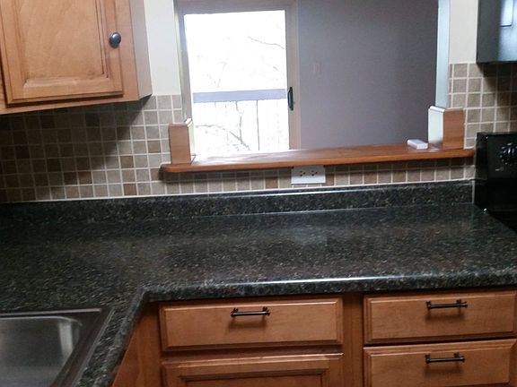 4th image of 960 Perrie Dr APT 201