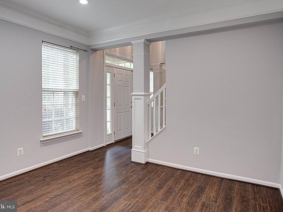 5th image of 20344 Portsmouth Blvd