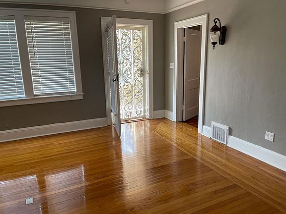 5th image of 6234 Poplar Grove Dr
