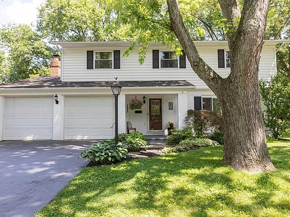 5th image of 264 Caren Ave