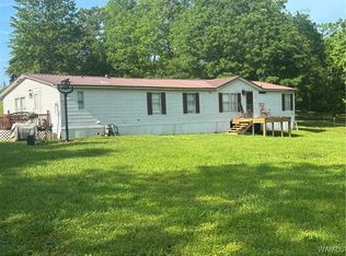 743 Greentree Dr, West Blocton, AL 35184