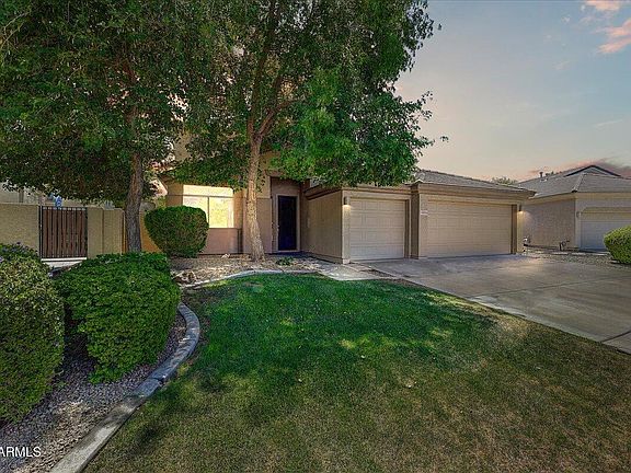 2nd image of 13633 W ALVARADO Drive