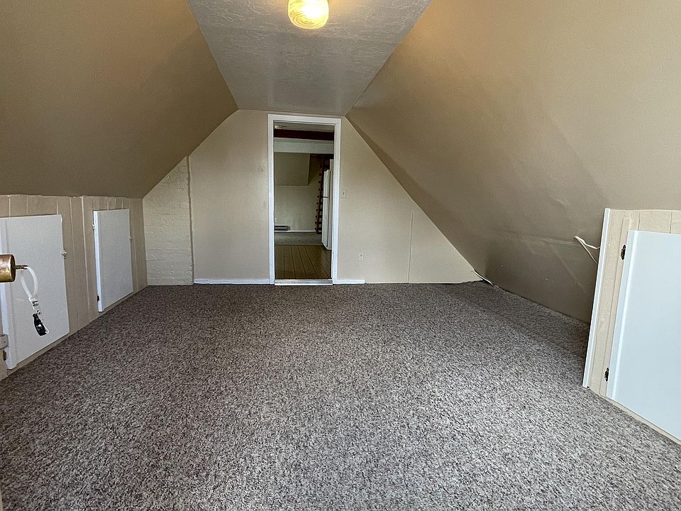 1st image of 409 S Brooks St APT 2