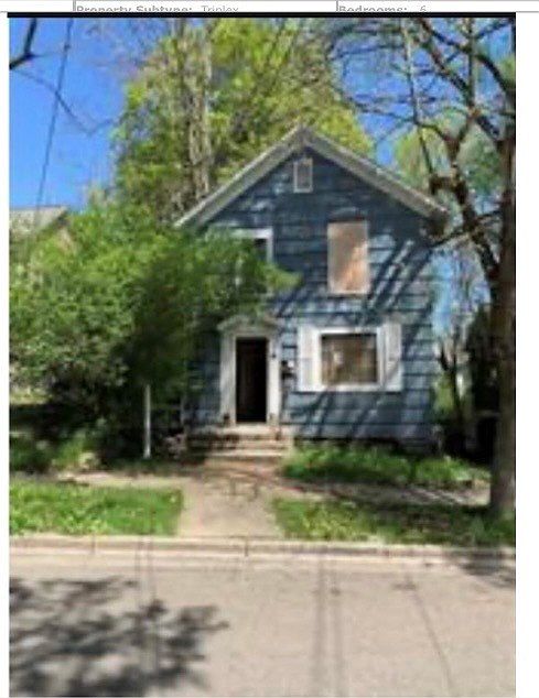 1st image of 48 Seminary Ave