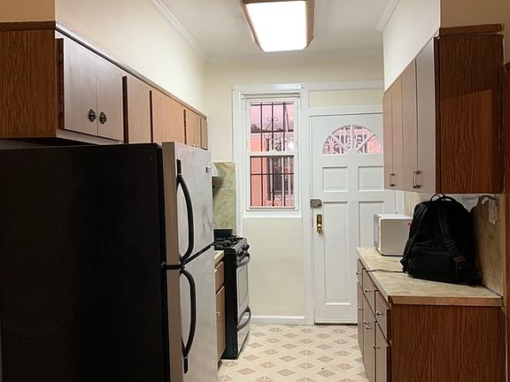 4th image of 24-19 24th St #1A