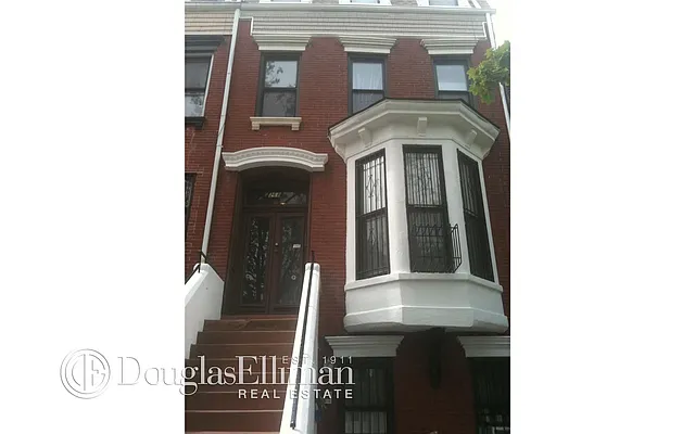 Rented by Douglas Elliman | media 14