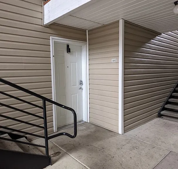 Wellesley Park Apartments — Photo 8